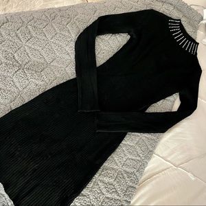 Long sleeves stretchy ribbed black dress